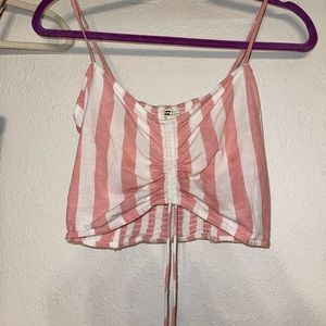 Cute crop tank top. Great for summer.